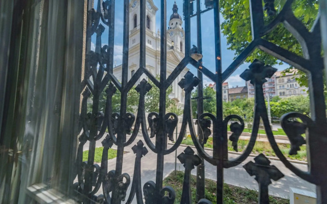 Zoya Luxury Residence