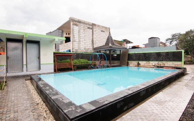 OYO 3210 Villa Aisya