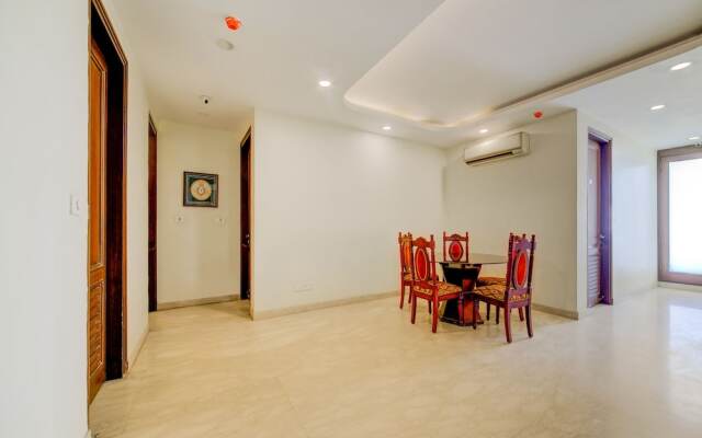 OYO 9553 Hotel Kings Plaza