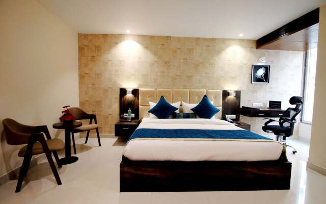 Pinnacle by Click Hotels, Lucknow