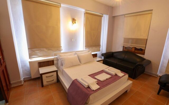 Cunda Pera Otel