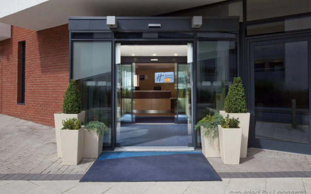 Holiday Inn Express Cheltenham by IHG