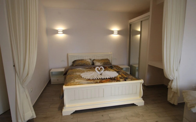 The Seasons Beach Design Studio Sea View