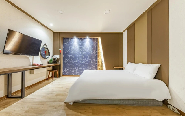 Boryeong Coconut Motel