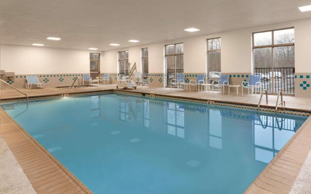 Embassy Suites by Hilton Newark Wilmington South