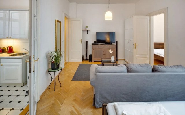 Selinor Old Town Apartments