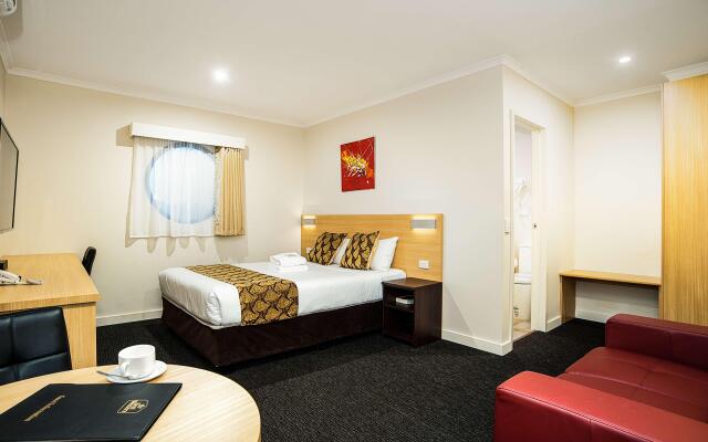 Mahoneys Motor Inn