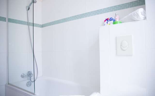 Grand Hôtel Dauphiné Toulon, Boutique Hôtel & Suites