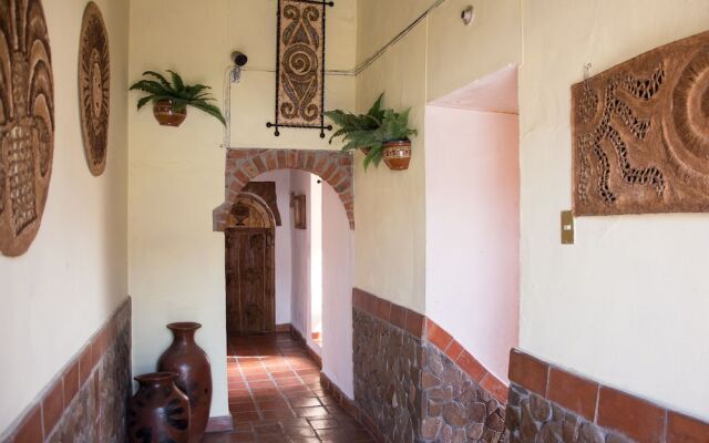 Las Cuatro Puertas