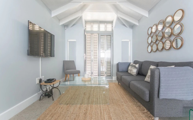 Harbour Road Apartment