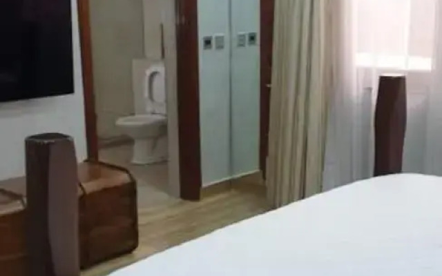 Stay.Plus Parklands 4 Bedroom Apartment