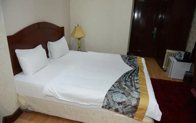 Plaza Athenee Hotel Kuwait