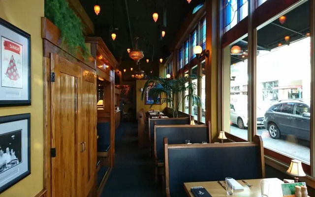 McMenamins Crystal Hotel