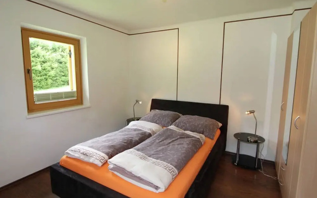 Cozy Chalet Near Ski Area in Stall