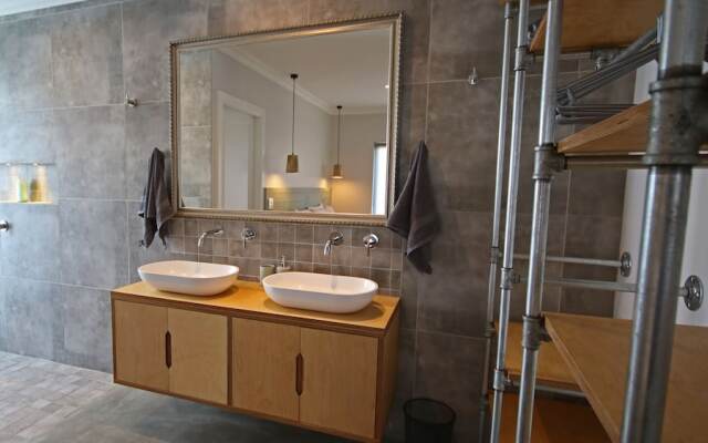 Lark Rise Guest Farm