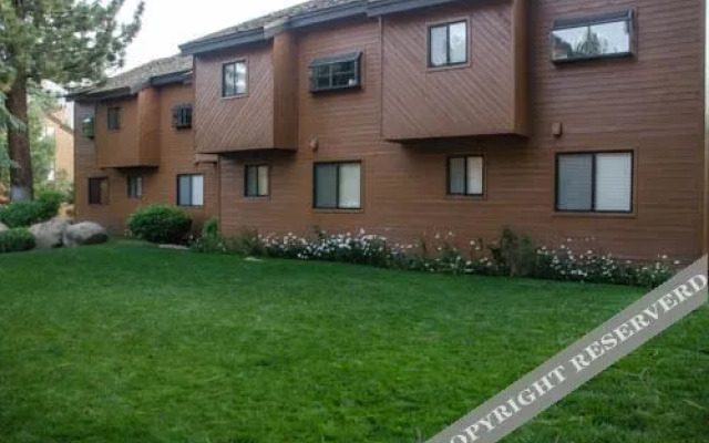 Snowflower At Mammoth Condominiums