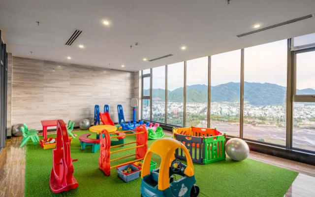 Emerald Bay  & Spa Nha Trang