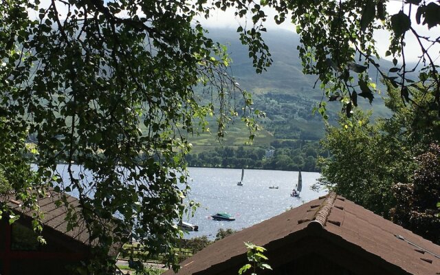 Cosy Modern Nordic Lodge w/ Loch View & Log Burner