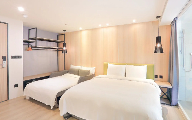 Green Hotel - West District