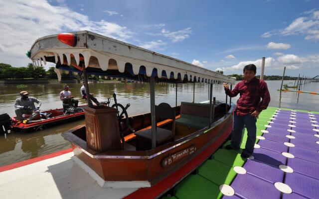 Maeklong Marina Resort