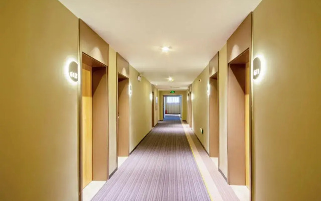 Home Inn (Chengdu Dianxin Road Huaxi Medical University)