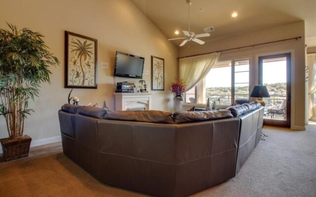 Living Local Lakeway Cove 2 Bedroom Condo