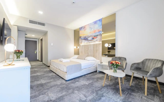 Mirage Beach Spa Hotel