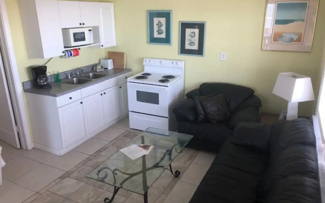 Misty Isles Redington Beachfront Suite 24