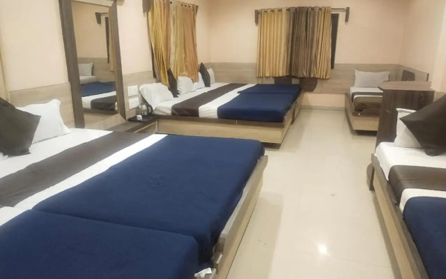Hotel Sai Laxmi