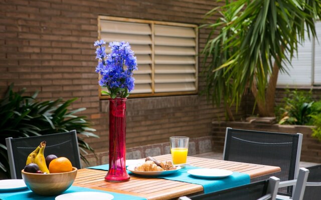 Apartment With Large And Private Terrace