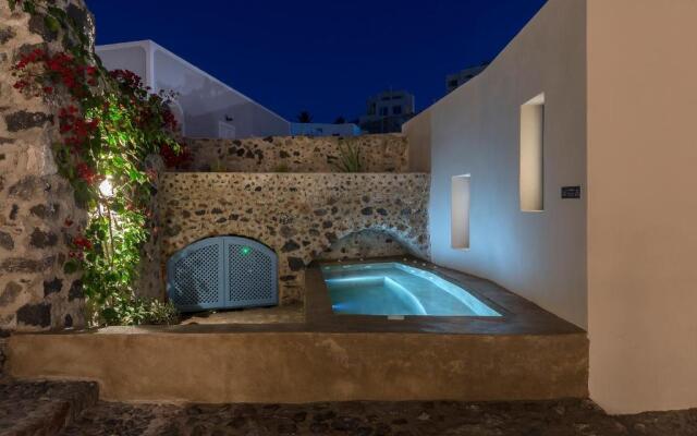 Alluvial Santorini Suites