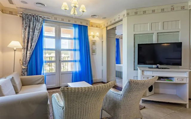 Suite com cozinha dentro de hotel ILCTOP