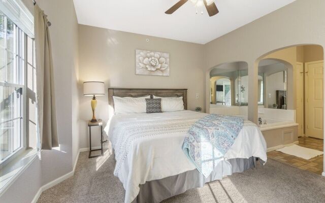 Holiday Ridge Escape - Holiday Hills Branson - Golf Resort - Outdoor Pools