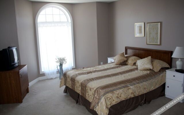 Downtown Whitby Furnished Homes