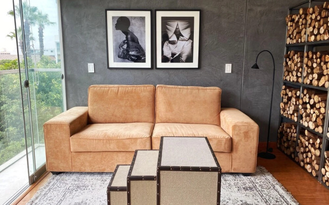 Concrete Jungle 1BR Loft in Barranco