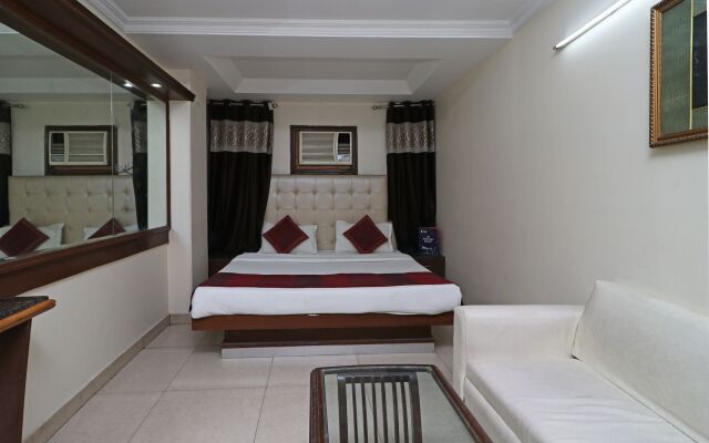 OYO 10848 Hotel Geeson