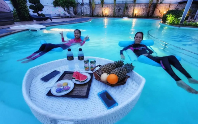 Platinum Hotel