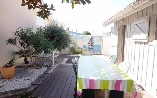 642 Avenue De L'Aviation -044