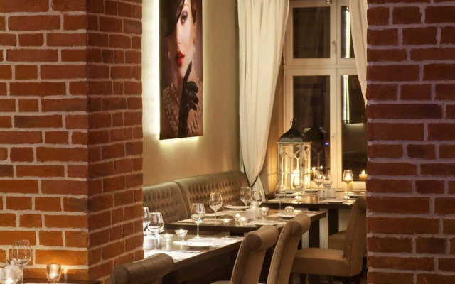 Metropolitan Boutique Hotel