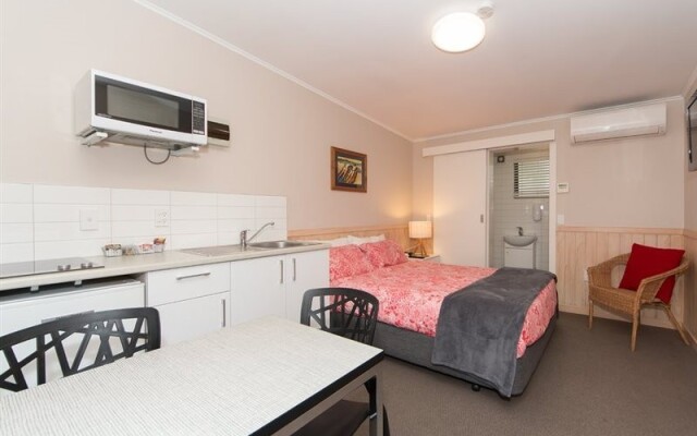 Christchurch Accommodation Top 10 Holiday Park