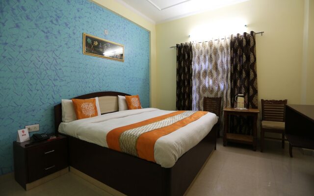 OYO 4734 Hotel Sapphire