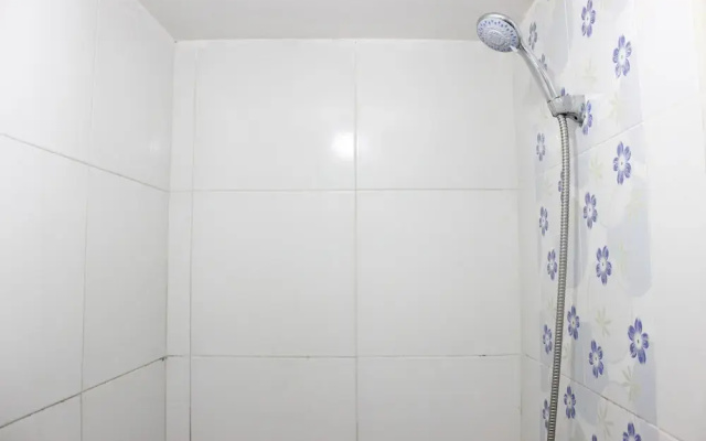 Compact Studio Room The Jarrdin Cihampelas Apartment