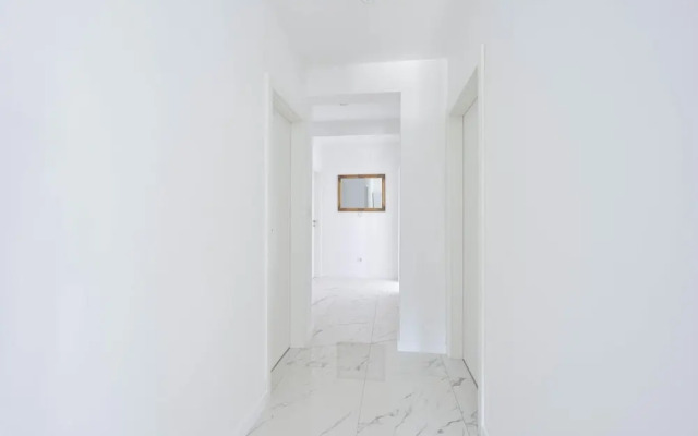 Beautiful Home in Split With 4 Bedrooms, Wifi and Outdoor Swimming Pool