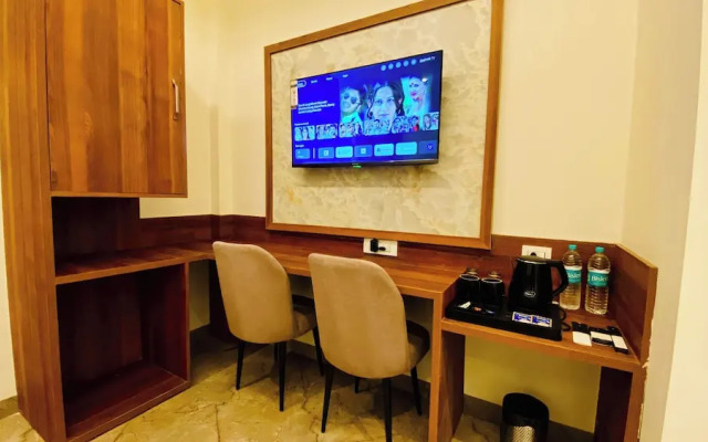 The Velar Hotel, Vijay Nagar
