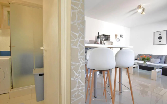 City Centre Apartment with terrace 2