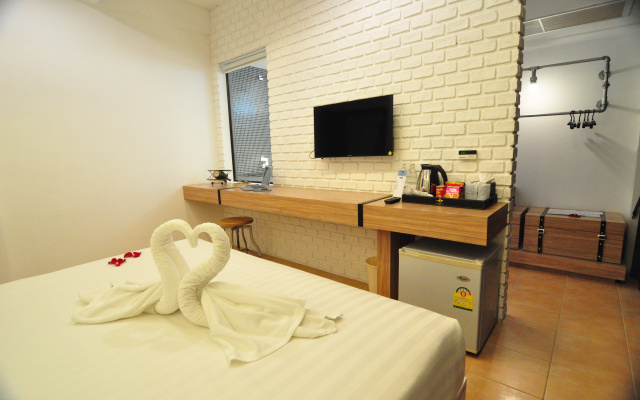 Forty Winks Phuket – Guest Rooms – Patong