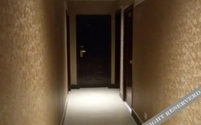 Chuxiong Athena Express Hotel