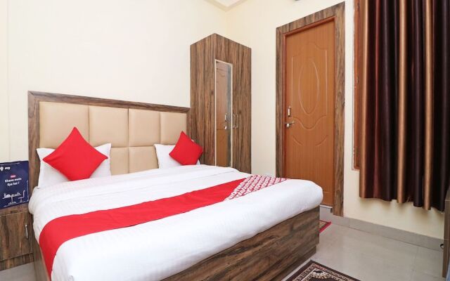 OYO 14251 Green View Doon