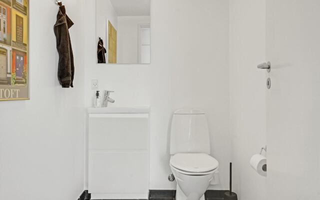 Nice Apartment in Ebeltoft With 2 Bedrooms, Sauna and Wifi