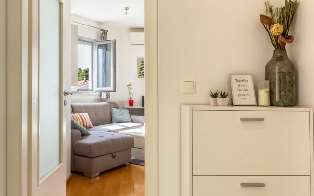 Urban City Apartment